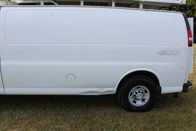 2014 Chevrolet Express Cargo Work Van photo 12