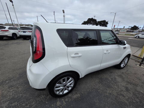2019 Kia Soul +