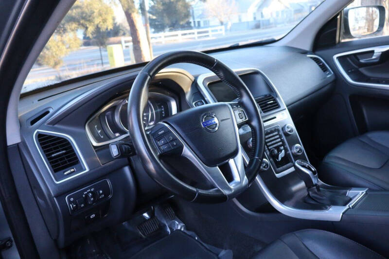 2016 Volvo XC60 T5 Premier