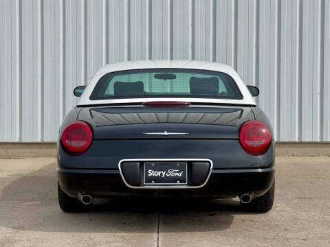 2002 Ford Thunderbird Deluxe