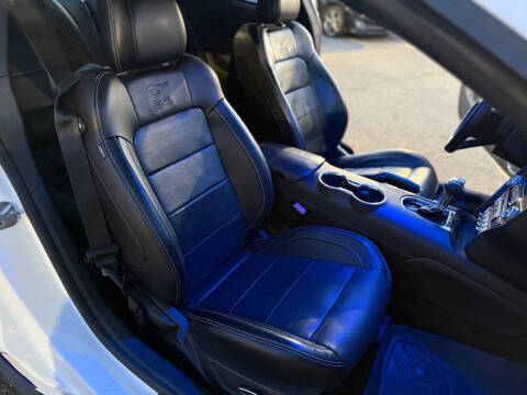 2015 Ford Mustang EcoBoost Premium