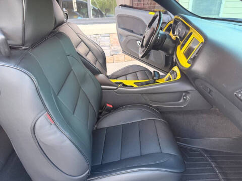2015 Dodge Challenger SXT
