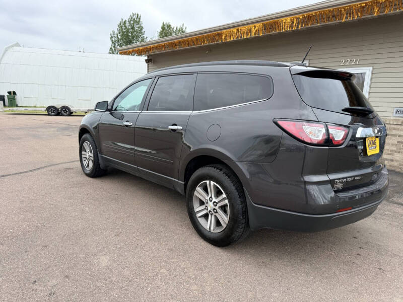 2017 Chevrolet Traverse LT