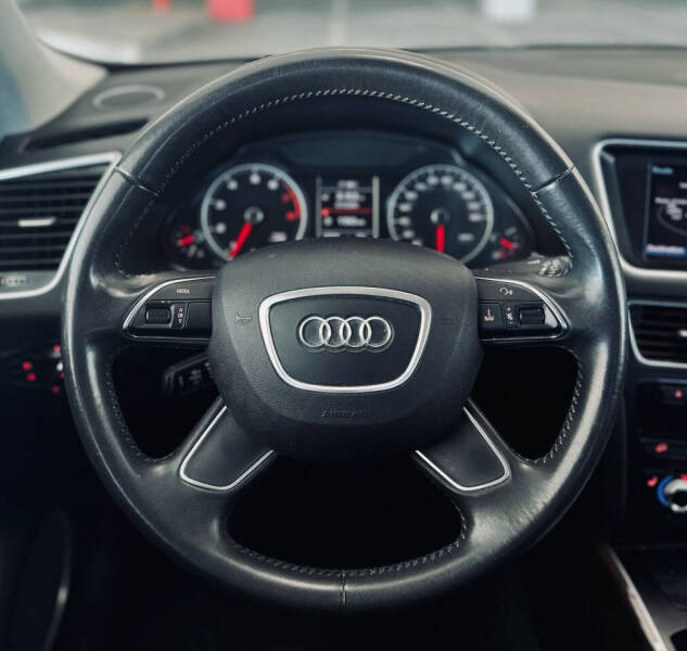 2014 Audi Q5 2.0T quattro Premium Plus