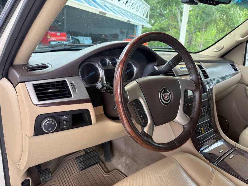 2013 Cadillac Escalade ESV Luxury