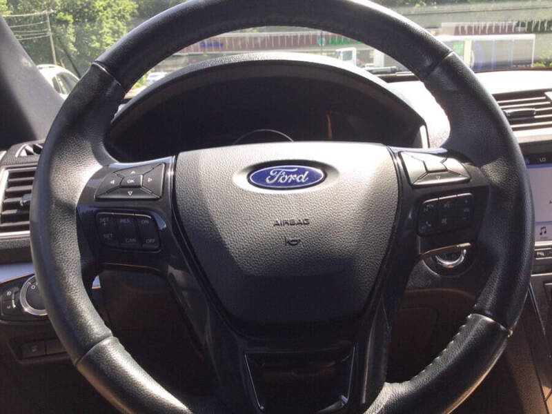 2017 Ford Explorer XLT