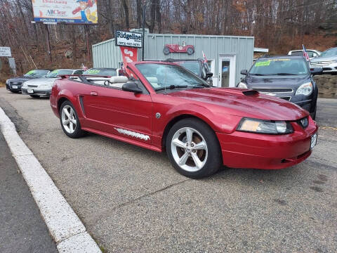 2004 Ford Mustang Deluxe