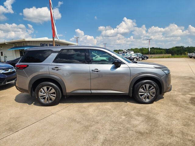 2024 Nissan Pathfinder S