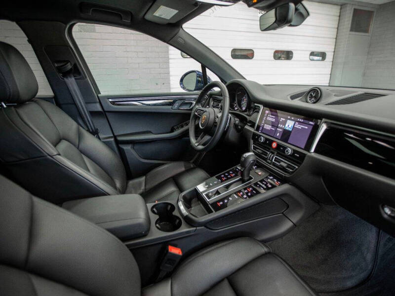 2024 Porsche Macan S