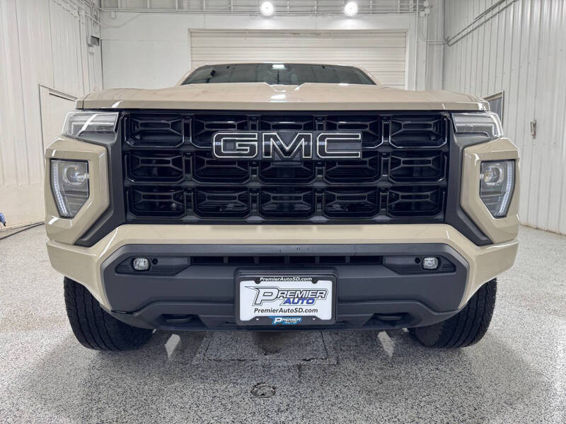 2024 GMC Canyon Elevation