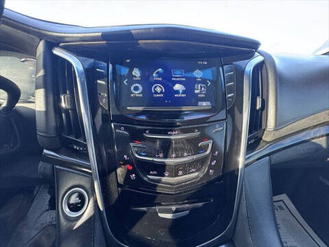 2017 Cadillac Escalade Platinum