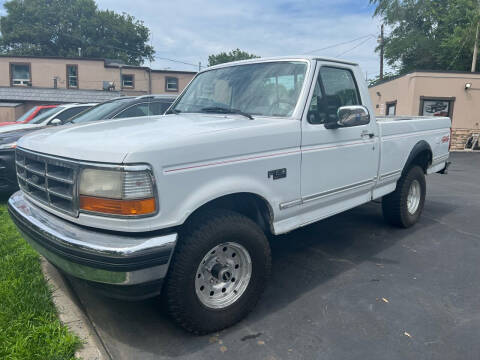 1995 Ford F-150 for sale at Triangle Auto Sales in Omaha NE