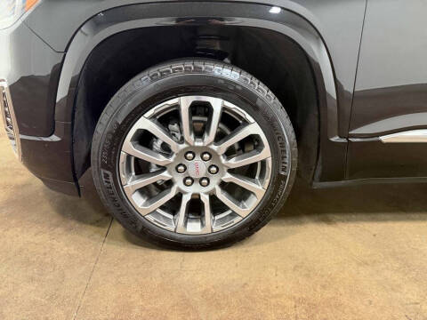 2022 GMC Acadia Denali