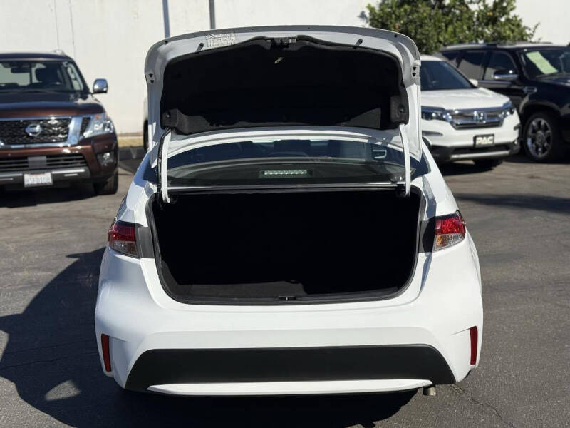 2022 Toyota Corolla LE