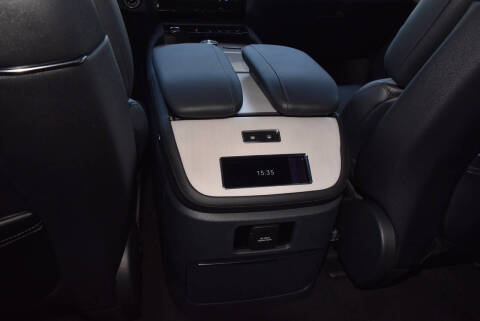 2025 Lincoln Navigator L Reserve