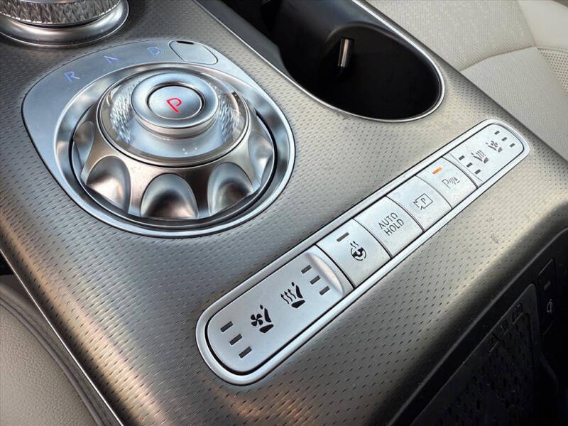 2024 Genesis GV60 Advanced