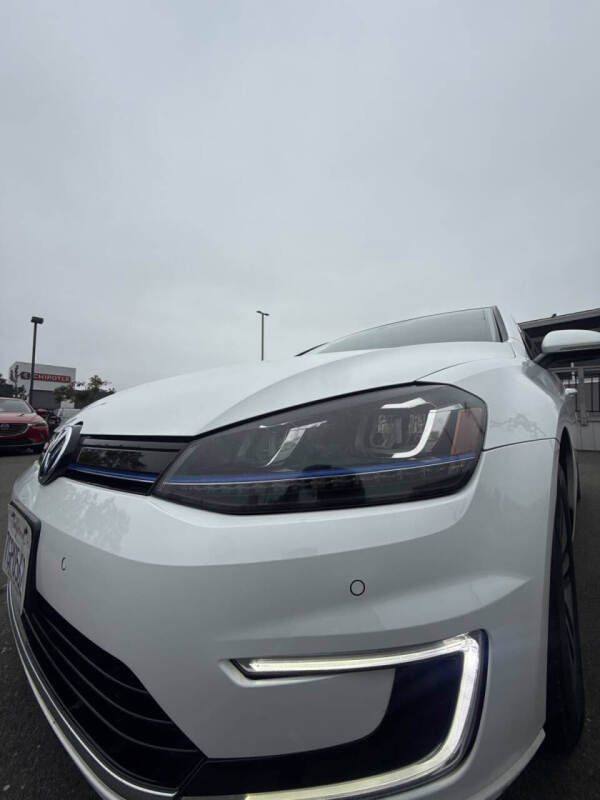 2015 Volkswagen e-Golf SEL Premium