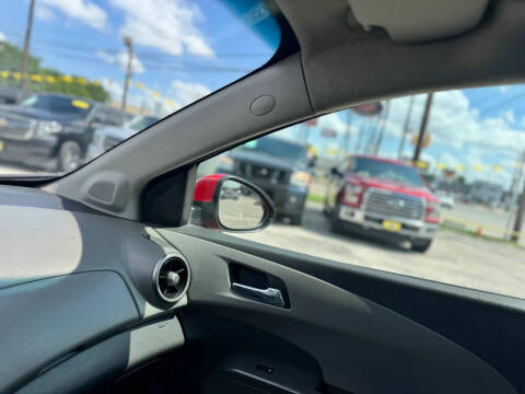 2013 Chevrolet Sonic LT Auto