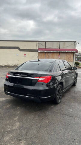 2014 Chrysler 200 LX