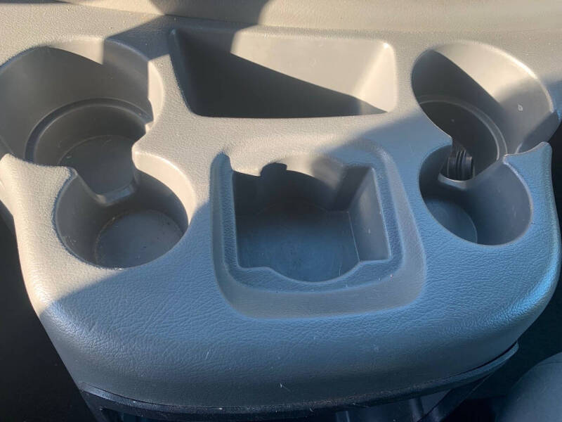 2005 Ford E-Series E-350 SD XLT