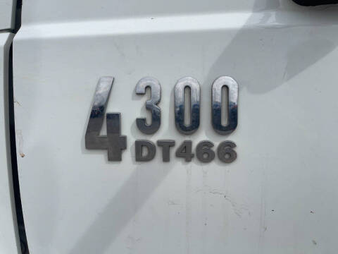 2004 International DuraStar 4300