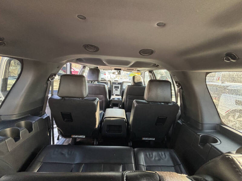 2010 Lincoln Navigator L