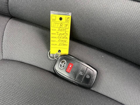 2025 Toyota Corolla Cross LE