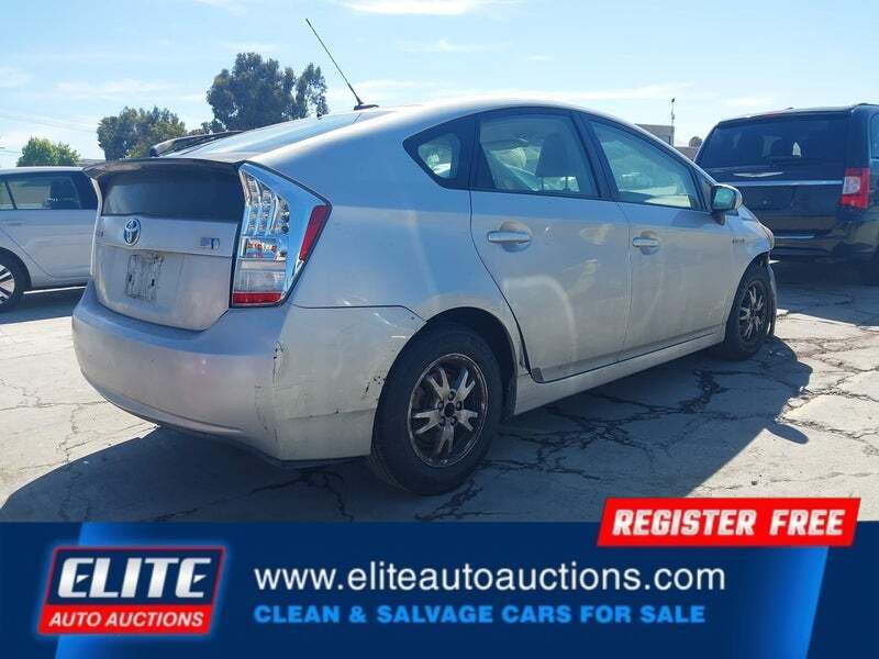 2011 Toyota Prius Two