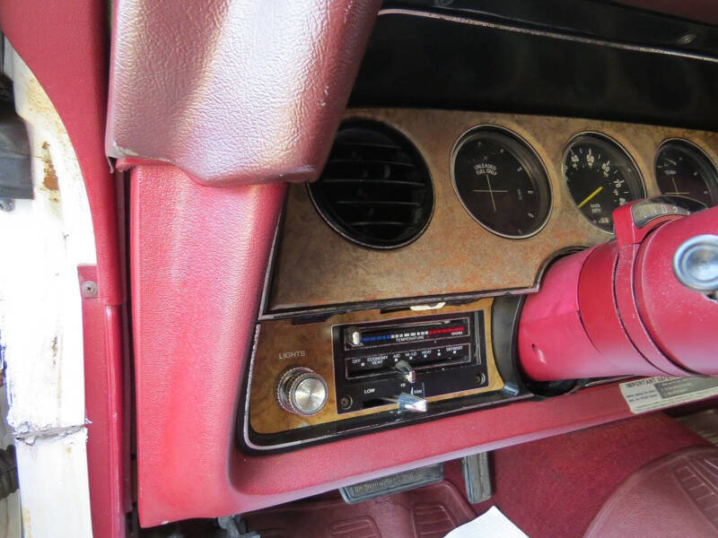1977 Ford Thunderbird