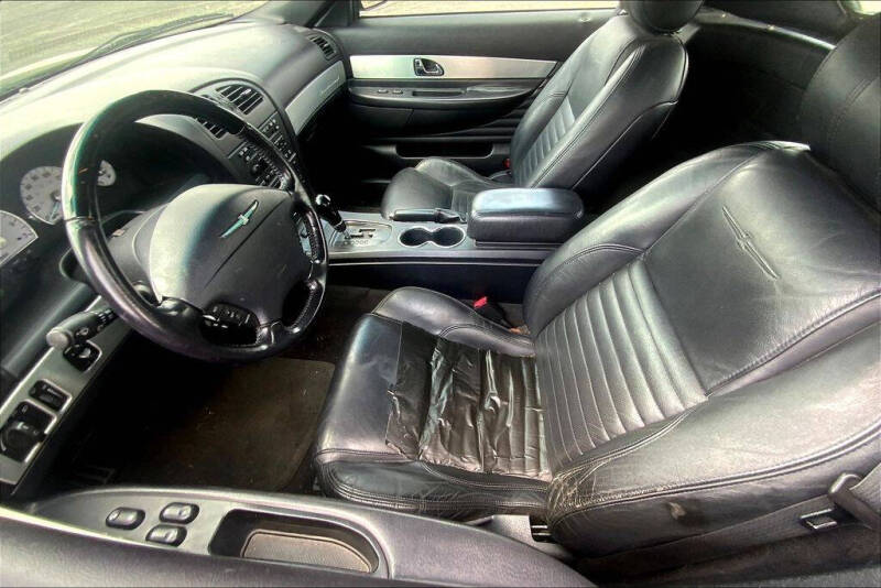 2003 Ford Thunderbird