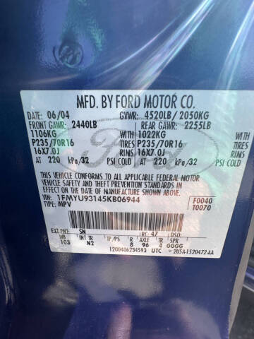 2005 Ford Escape XLT