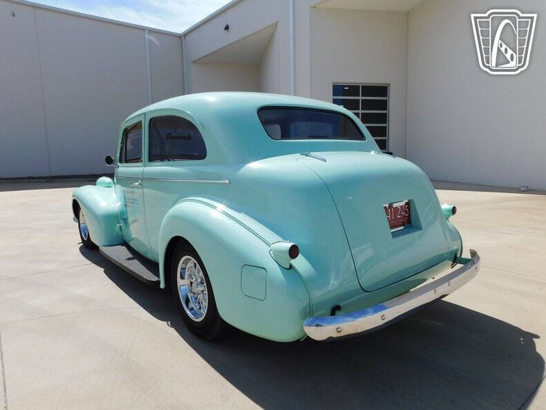 1939 Pontiac Silver Streak