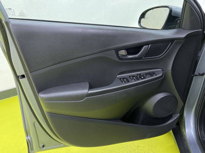 2021 Hyundai Kona SE