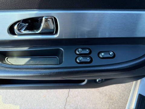 2004 Ford Thunderbird Deluxe