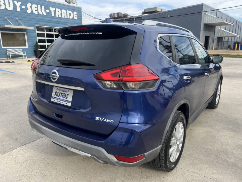 2017 Nissan Rogue SV