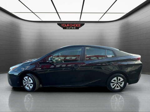 2016 Toyota Prius Three
