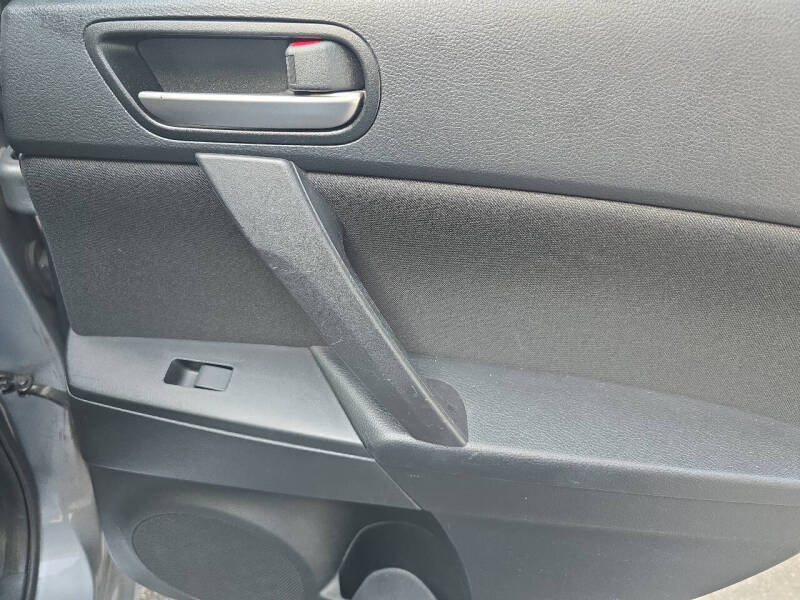 2013 Mazda MAZDA3 i SV