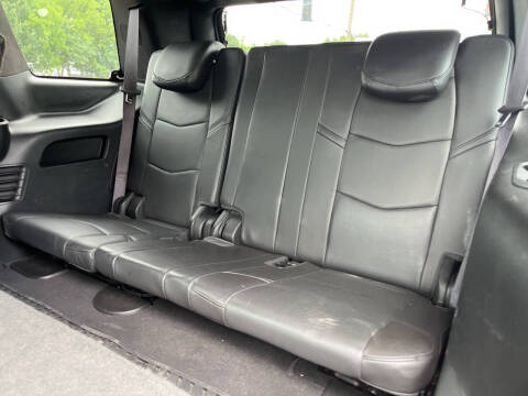 2017 Cadillac Escalade Platinum