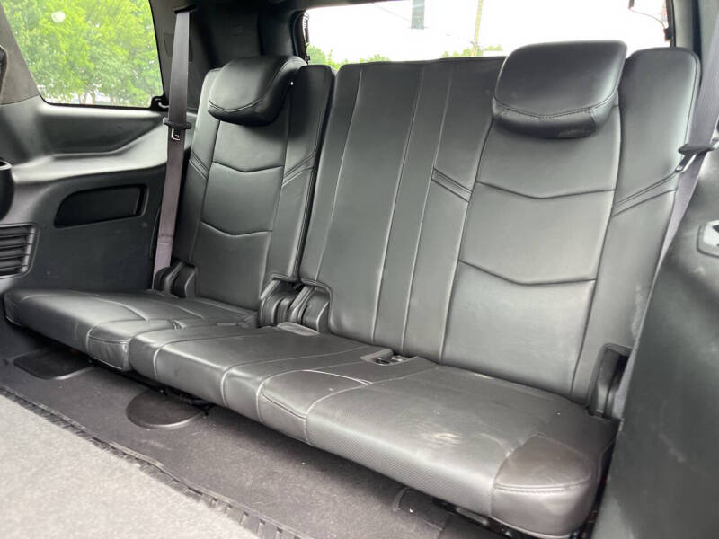 2017 Cadillac Escalade Platinum
