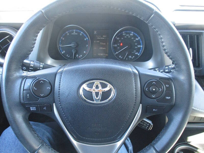 2017 Toyota RAV4 XLE