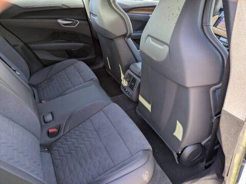 2023 Audi e-tron GT quattro Premium Plus