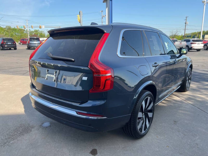 2023 Volvo XC90 Recharge T8 Ultimate Bright Theme 7P