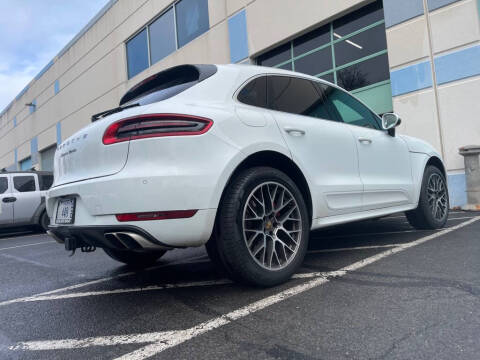 2016 Porsche Macan Turbo