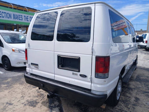 2011 Ford E-Series E-350 SD XL