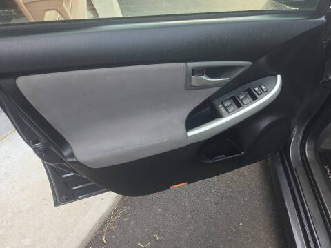 2012 Toyota Prius Two