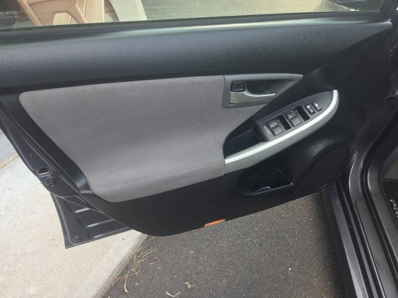 2012 Toyota Prius Two