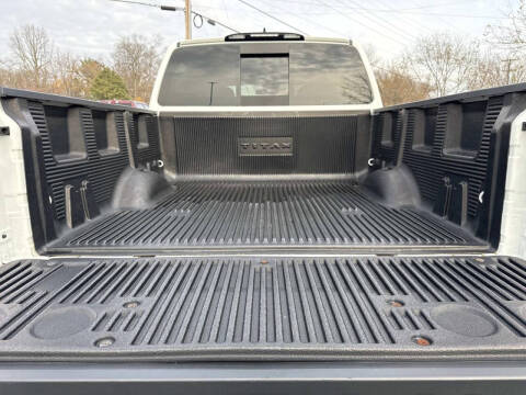 2024 Nissan Titan SV