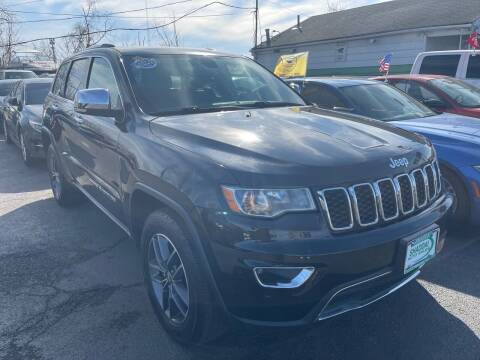 2017 Jeep Grand Cherokee for sale at Shaddai Auto Sales in Whitehall OH