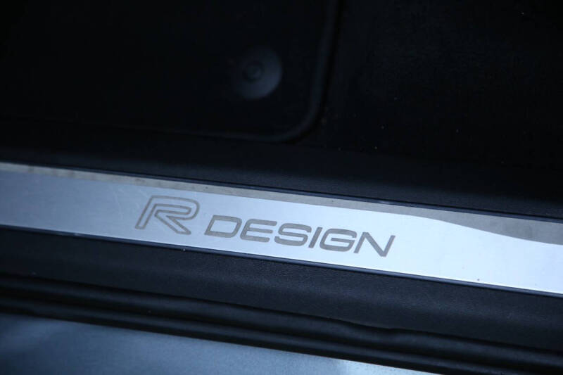 2017 Volvo XC90 T5 R-Design