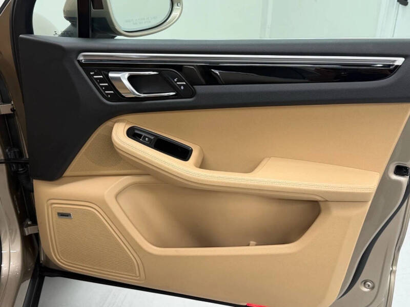 2018 Porsche Macan S